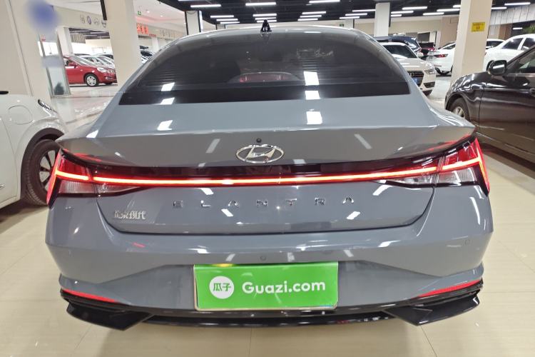 Used Hyundai Elantra 2022 1.5L CVT LUX Prestige Edition
