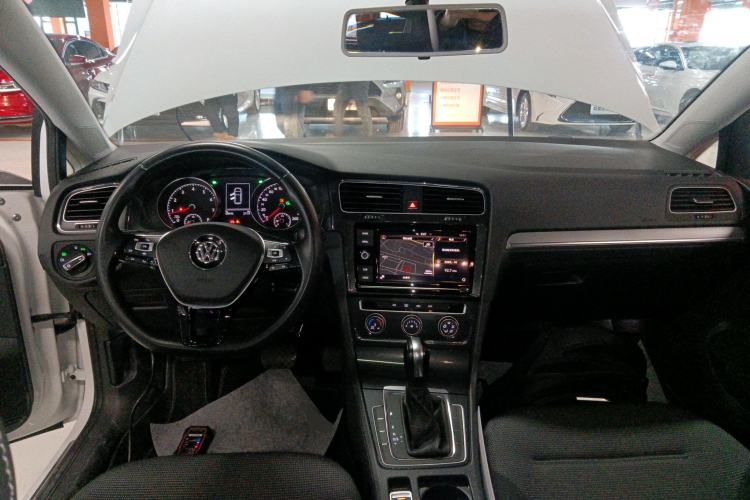 Used Volkswagen Golf 2019 1.6L Automatic Comfort Model China V Standard
