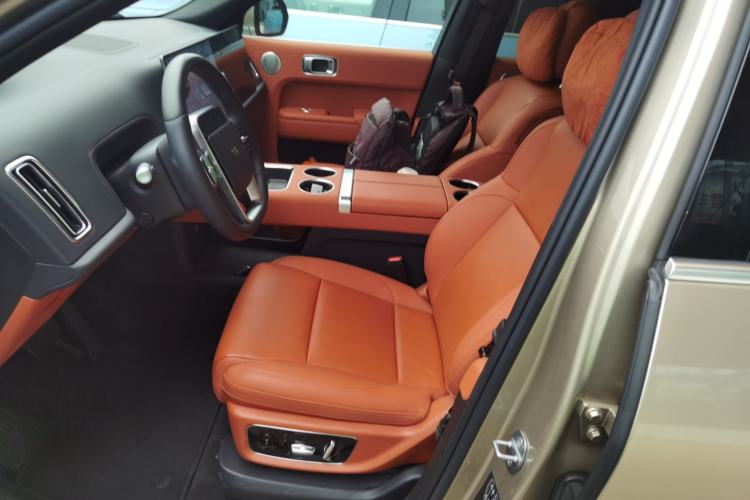 Used Li Auto L8 2024 Ultra Model
