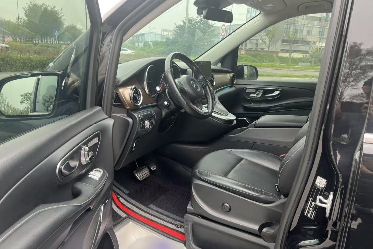 Used Mercedes-Benz V-Class 2021 V 260 Prestige Edition