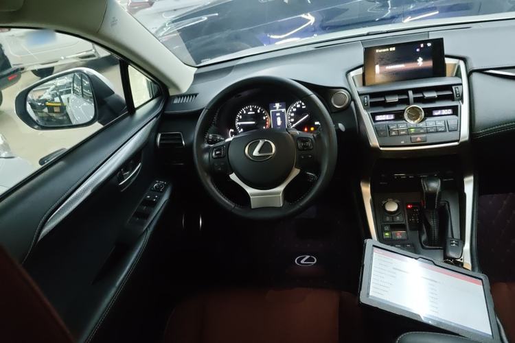 Used Lexus NX 2015 200 Front-Wheel Drive X-Trail SE Edition