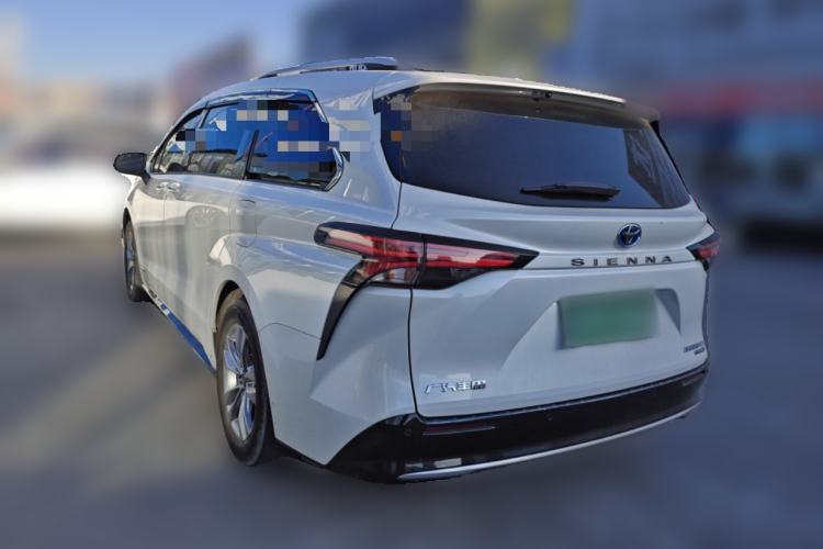 Used Toyota Sienna 2021 2.5L Hybrid Ultimate Edition