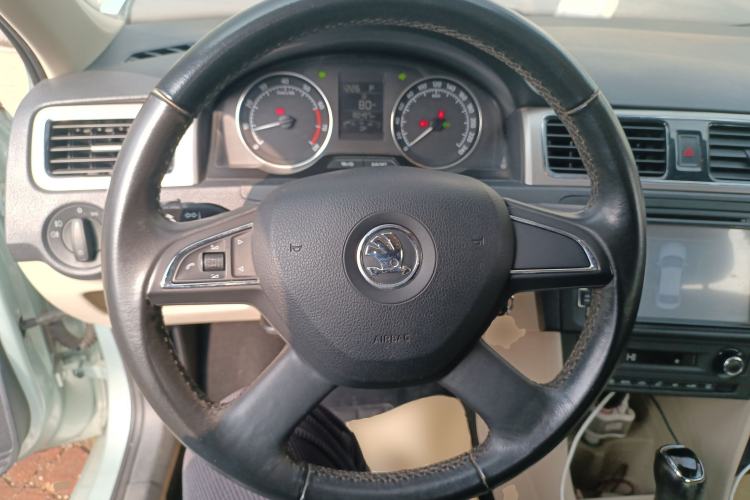 Used Skoda Rapid 2013 1.6L Automatic Preferred Model
