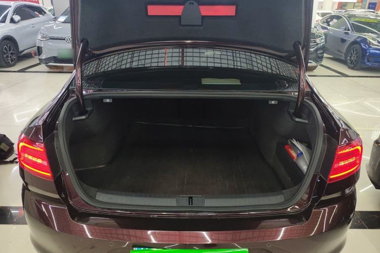 Used Volkswagen Magotan 2018 330TSI DSG Advanced Model
