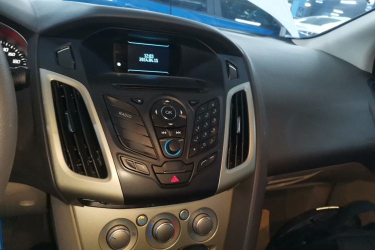 Used Ford Focus 2012 Sedan 1.6L Automatic Comfort Model
