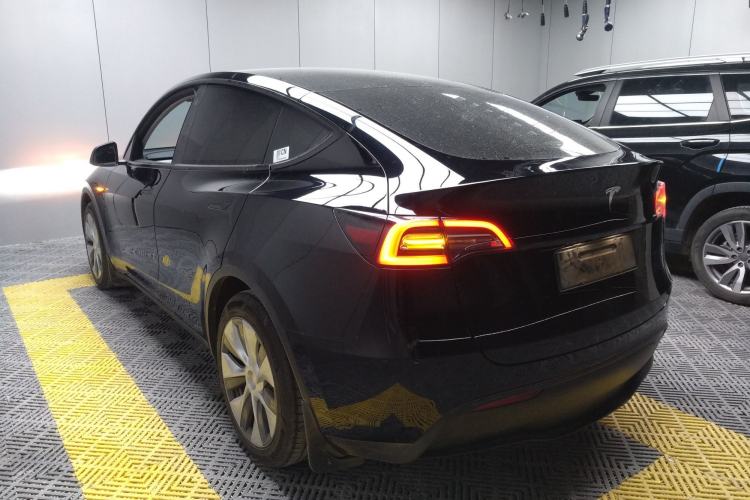 Used Tesla Model Y 2021 Standard Range Rear-Wheel Drive Version