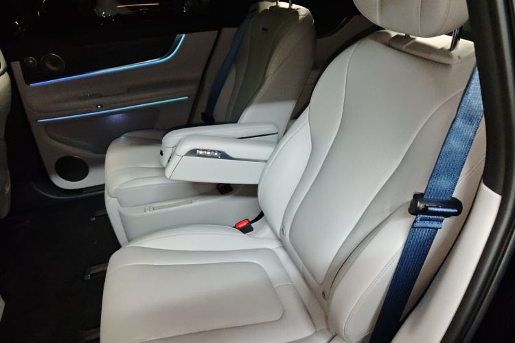 Used Hima AITO M9 2024 Range-Extended Ultra Version 42 kWh 6-Seater Model
