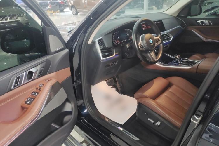 Used BMW X5 2022 xDrive40i M Sport Package
