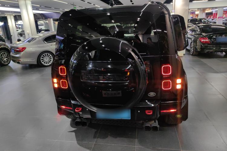 Used Land Rover Defender 2023 Facelift 90 3.0T P400 XS