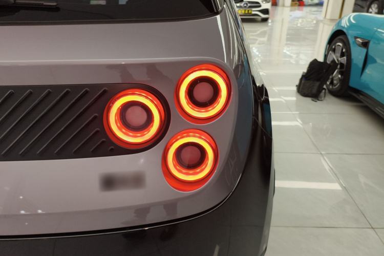 Used  firefly 2025 Illuminated Edition