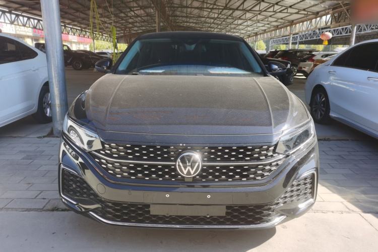 Used Volkswagen Passat 2022 330TSI Starry Luxury Edition