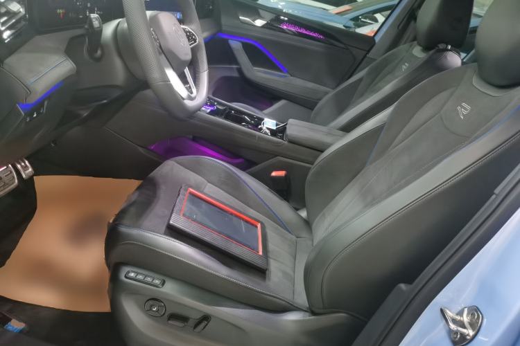 Used Volkswagen Tiguan L 2024 PRO 380TSI Four-Wheel Drive R-Line Prestige Edition
