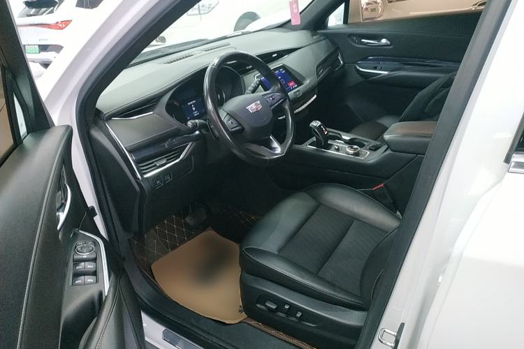 Used Cadillac XT4 2018 28T Two-Wheel Drive Tech Version