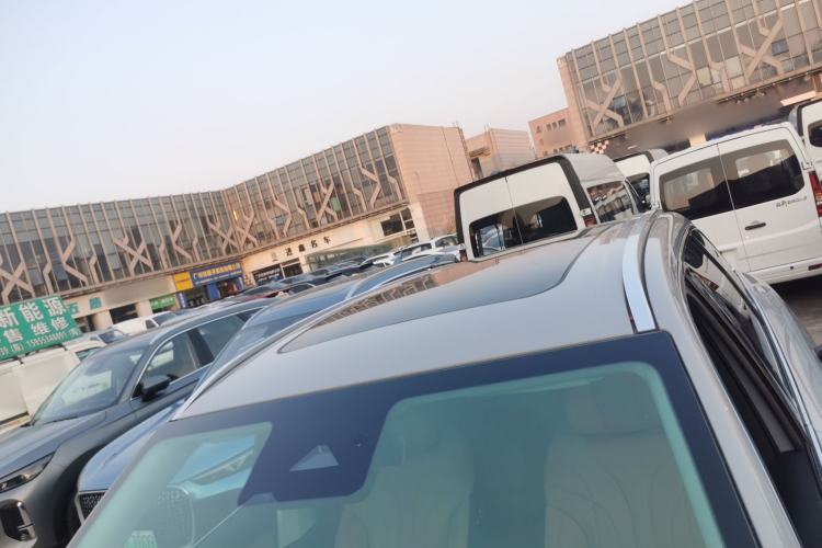 Used Chery Tiggo 8 L 2024 2.0T Two-Wheel Drive Luxury Edition 5 Seats