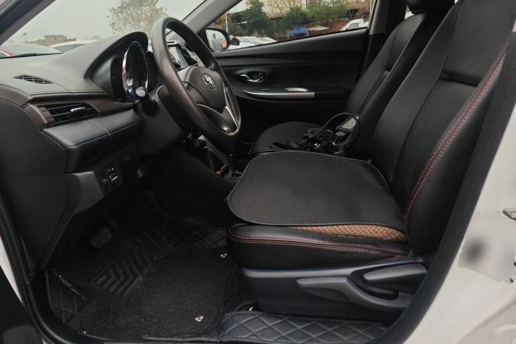 Used Toyota YARiS L 2015 1.5E Automatic Charm Edition