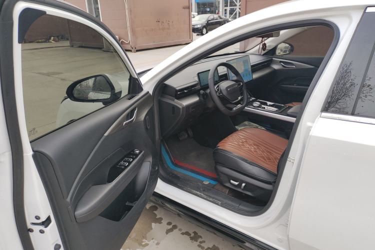 Used Wuling Xingguang 2024 Co-Creation Edition 510 Advanced Model
