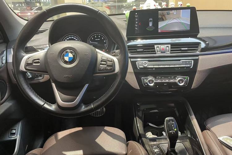 Used BMW X1 2020 sDrive25Li Leading Model
