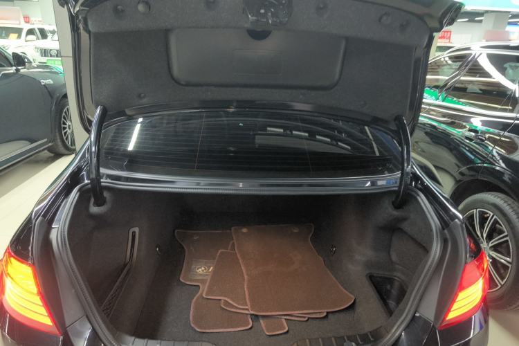 Used BMW 5 Series 2014 525Li Luxury Design Package
