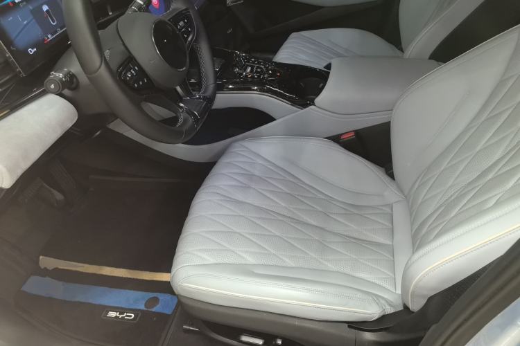 Used BYD Seal 2022 550 km Standard Range Rear-Wheel Drive Prestige Version
