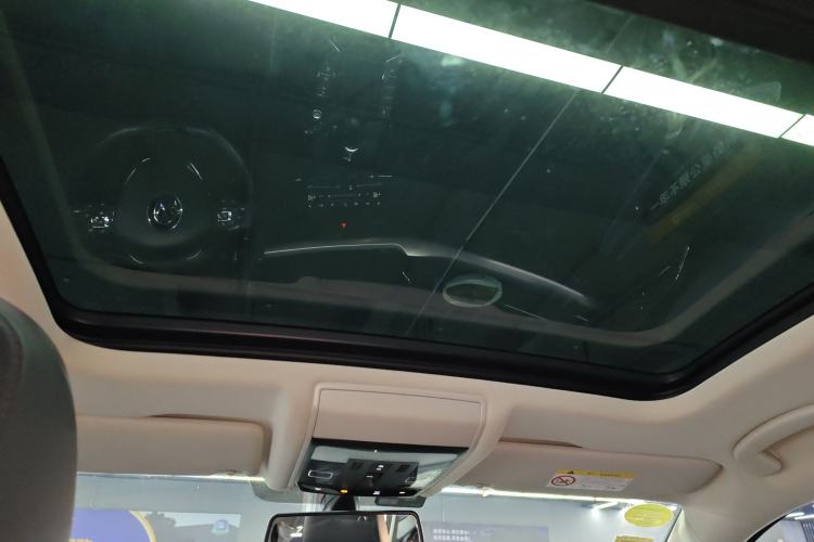 Used Volkswagen Passat 2020 Facelift 330TSI Elite Edition China VI Standard