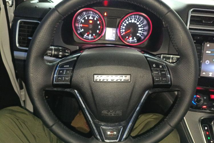 Used Haval H6 2015 Sport Edition 1.5T Automatic Two-Wheel Drive Luxury Model