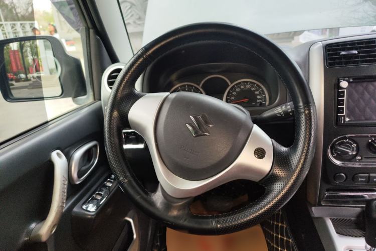 Used Suzuki Jimny 2015 1.3L AT JLX Navigation Edition
