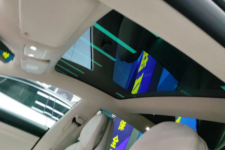 Used Hima Luxeed S7 2025 855 km Max