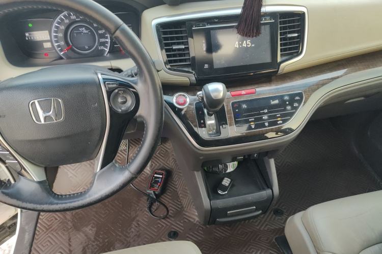 Used Honda Odyssey 2015 Updated Version 2.4L Smart Edition