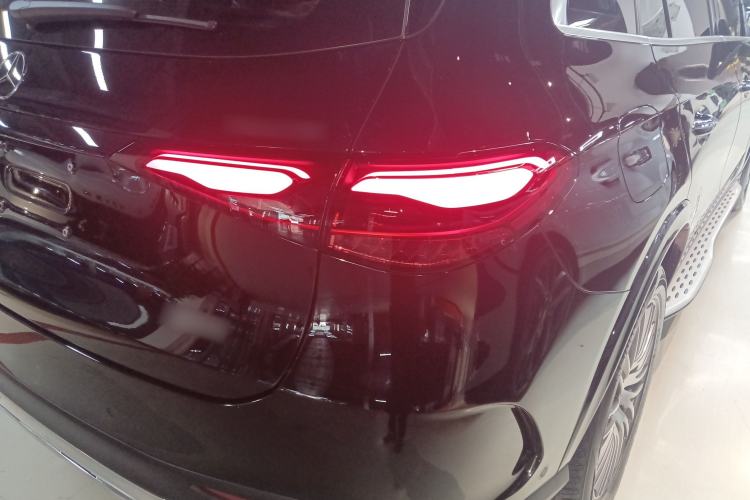 Used Mercedes-Benz GLC 2023 GLC 300 L 4MATIC Dynamic Edition 5-seater
