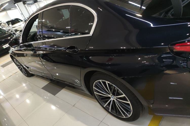 Used BMW 5 Series 2023 Restyled 530Li Leading Edition M Sport Package
