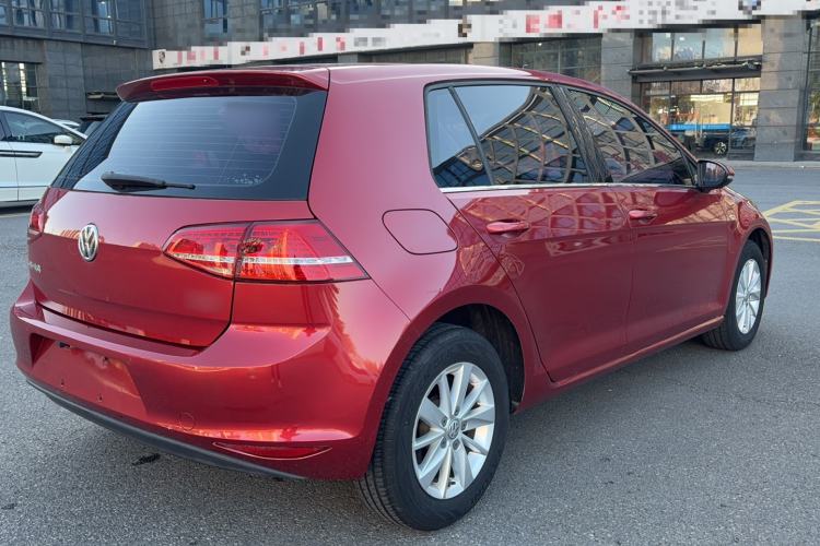 Used Volkswagen Golf 2016 1.6L Automatic Fashion Model
