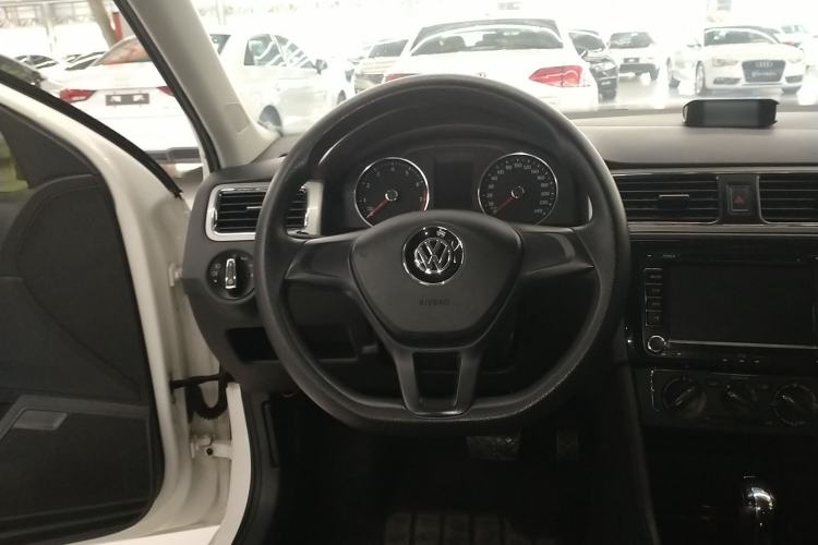 Used Volkswagen Santana 2015 Haval H6 1.6L Automatic Comfort Model
