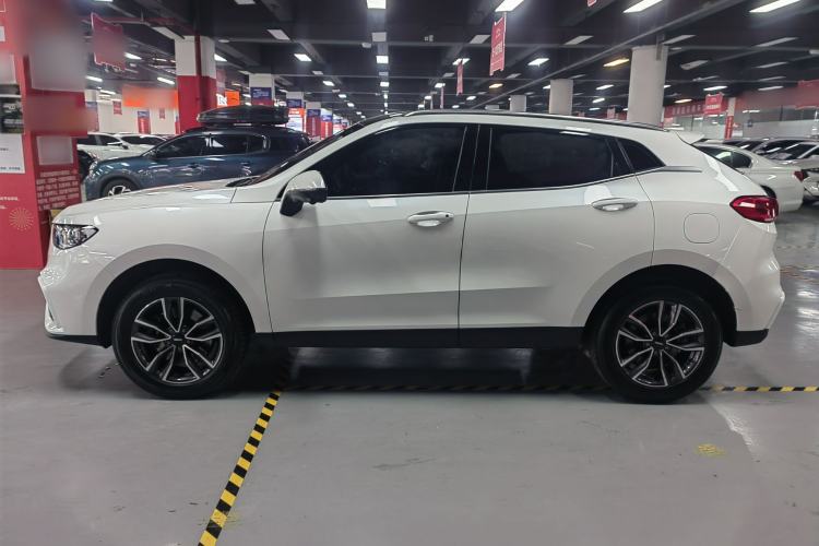 Used Wey VV5 2021 1.5T Two-Wheel Drive Color Pioneer
