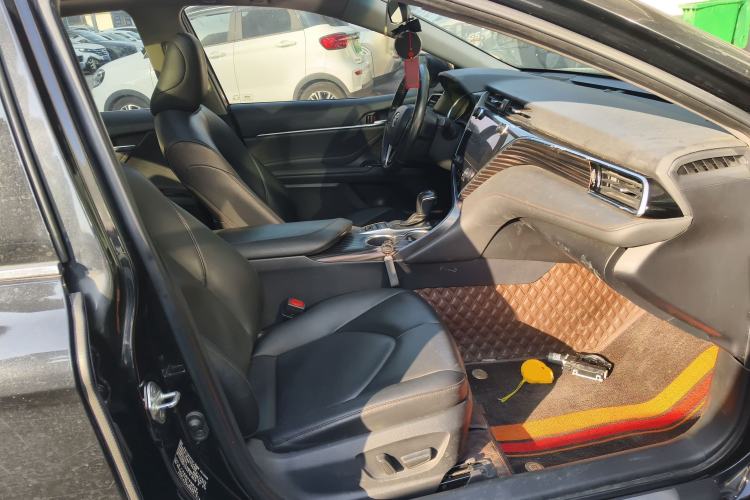Used Toyota Camry 2019 2.5G Luxury Edition China VI Standard
