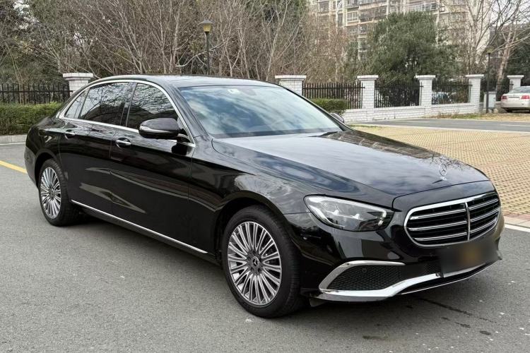 Used Mercedes-Benz E-Class 2022 Second Facelift E 300 L Fashion Edition
