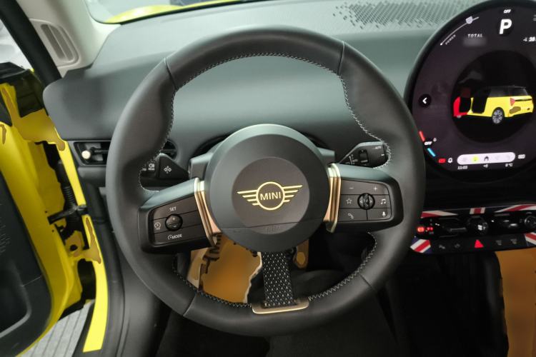 Used  Electric MINI COOPER 2024 456km COOPER E Classic Edition