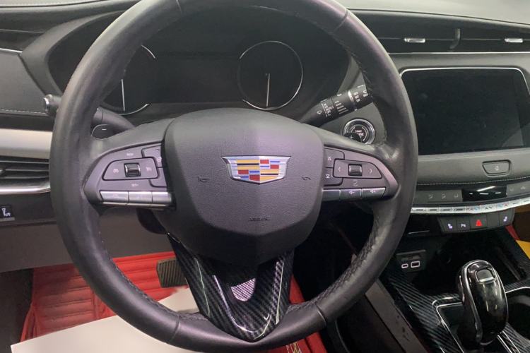 Used Cadillac XT4 2020 28T Two-Wheel-Drive Leading Version
