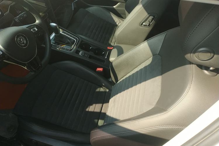 Used Volkswagen Magotan 2018 330TSI DSG Luxury Model