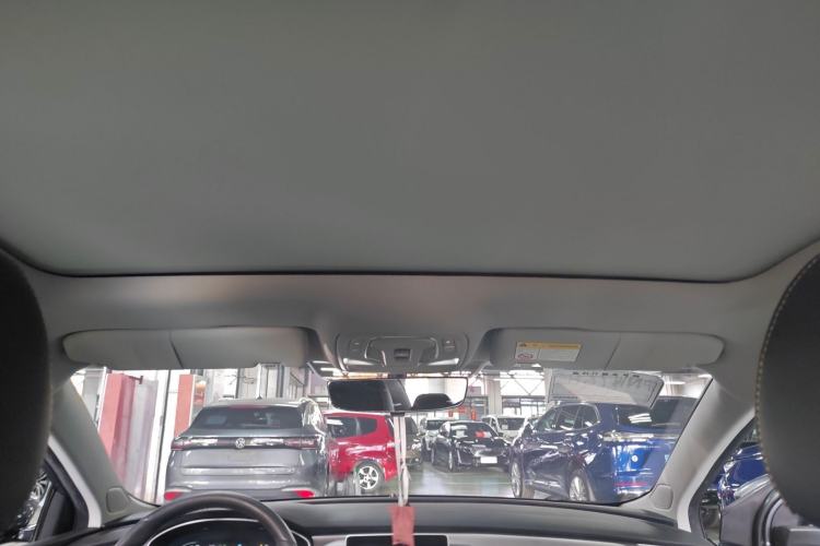 Used Roewe i6 MAX New Energy 2022 EV 500 Skyroof Flagship Edition
