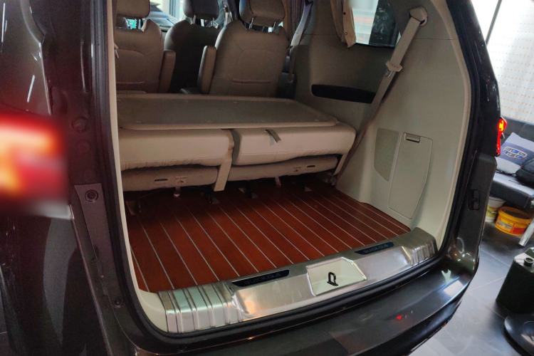 Used Buick GL8 2021 Land Cruiser Executive Class 652T Luxury Model