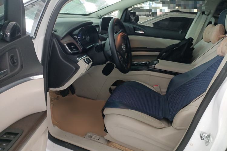 Used Buick GL8 2021 Land Cruiser Executive Class 652T Smart Luxury Model
