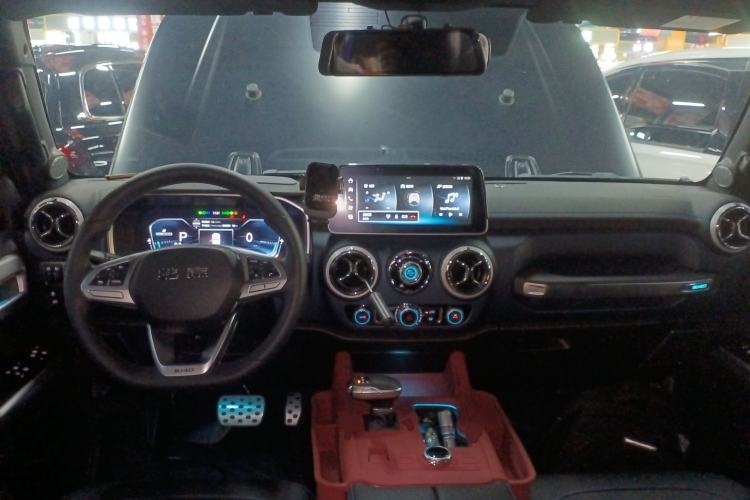 Used  BJ40 2024 2.0D Blade Hero Glory Edition
