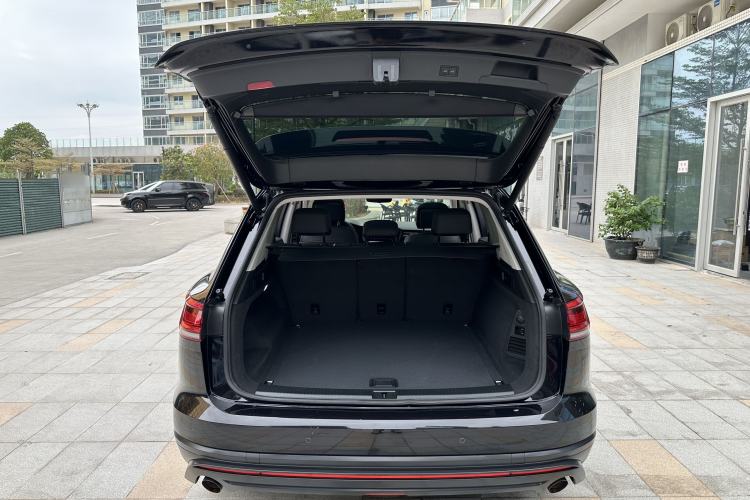 Used Volkswagen Touareg 2021 2.0 TSI Flagship Special Edition
