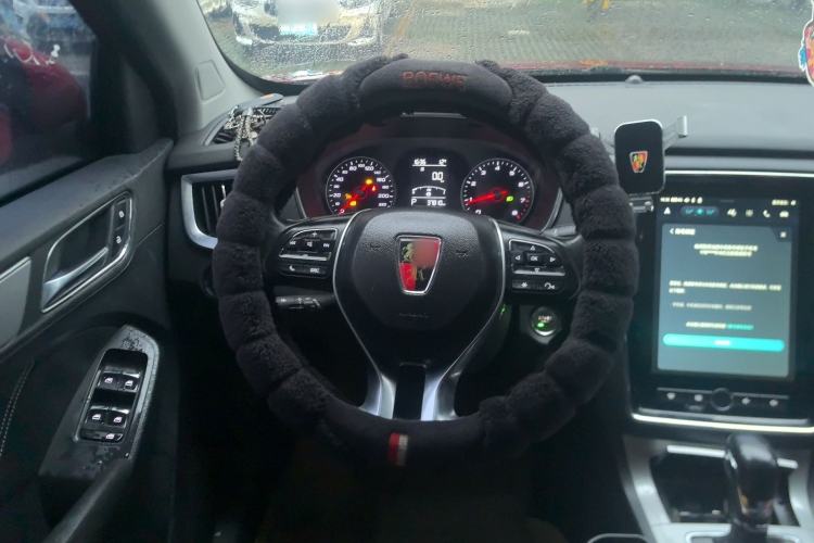 Used Roewe RX5 2016 20T Two-Wheel Drive Automatic Internet Smart Edition