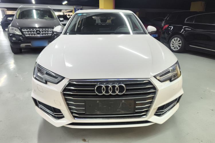 Used Audi A4L 2019 40 TFSI Ambition China VI
