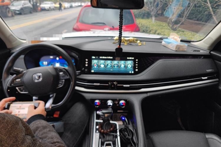 Used Changan CS95 2021 2.0T Two-Wheel Drive Luxury Version
