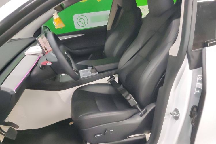 Used Tesla Model Y 2023 Rear-Wheel-Drive Version
