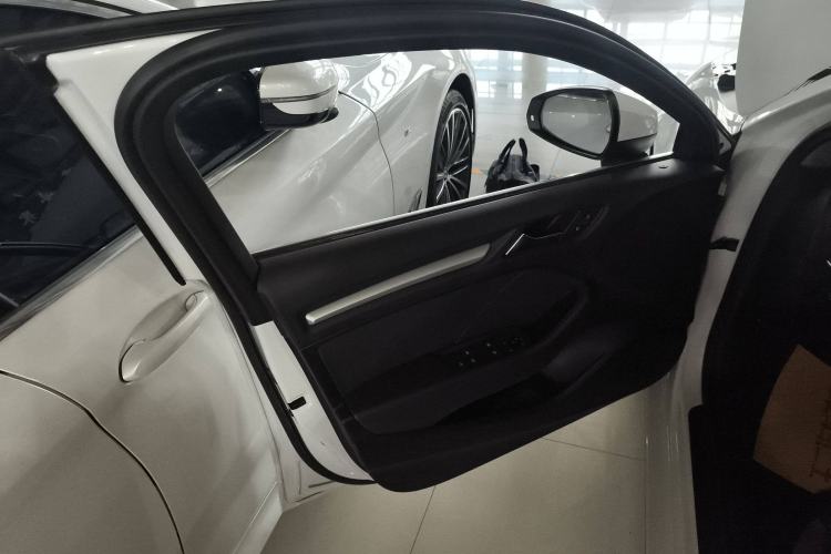 Used Audi A3 2020 Restyled Limousine 35 TFSI Ambition Version China VI
