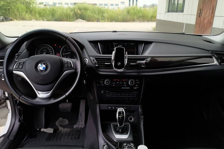 Used BMW X1 2014 sDrive18i X Design Package
