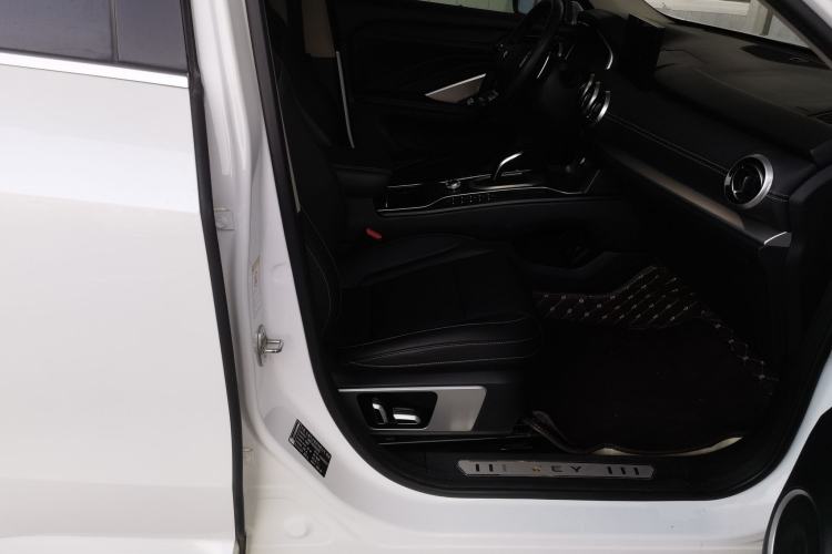 Used Wey VV6 2021 2.0T Two-Wheel Drive Smart Plus
